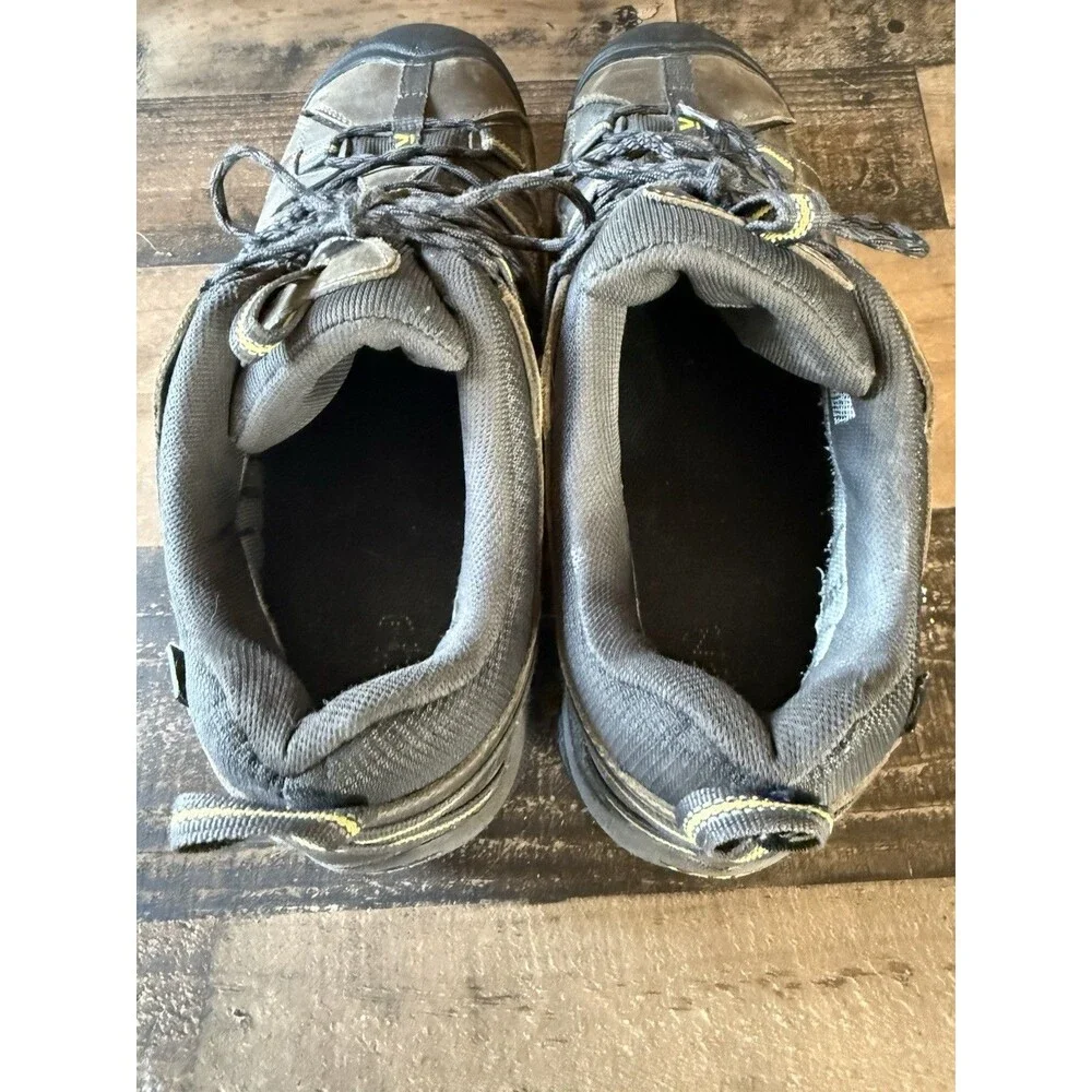 Keen Men’s Size 15 Low Top Hiking Shoes Boots Waterproof Leather